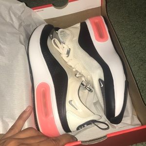 Air max dia se size 8 men